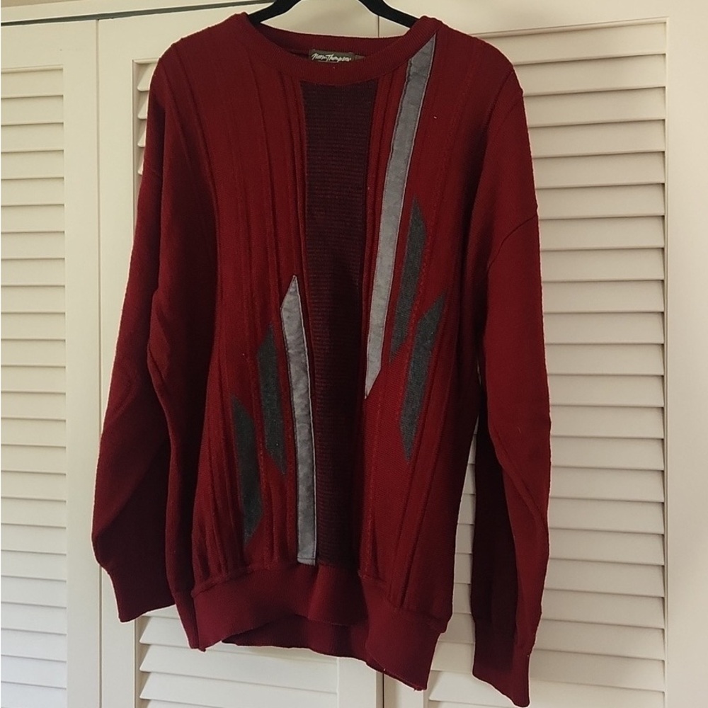 Maroon Graphic Knit Sweater with Gray Accents